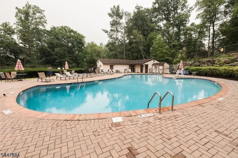 89 Continental Rd Parsippany-Troy Hills, NJ 07950