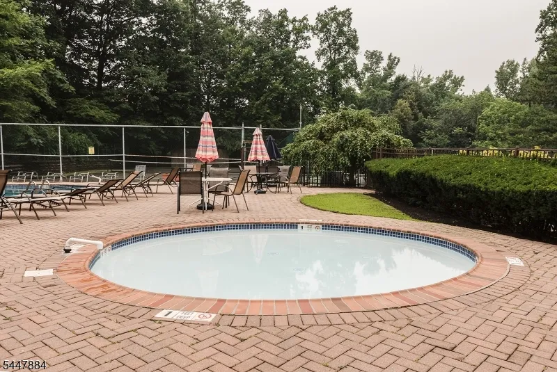 89 Continental Rd Parsippany-Troy Hills, NJ 07950