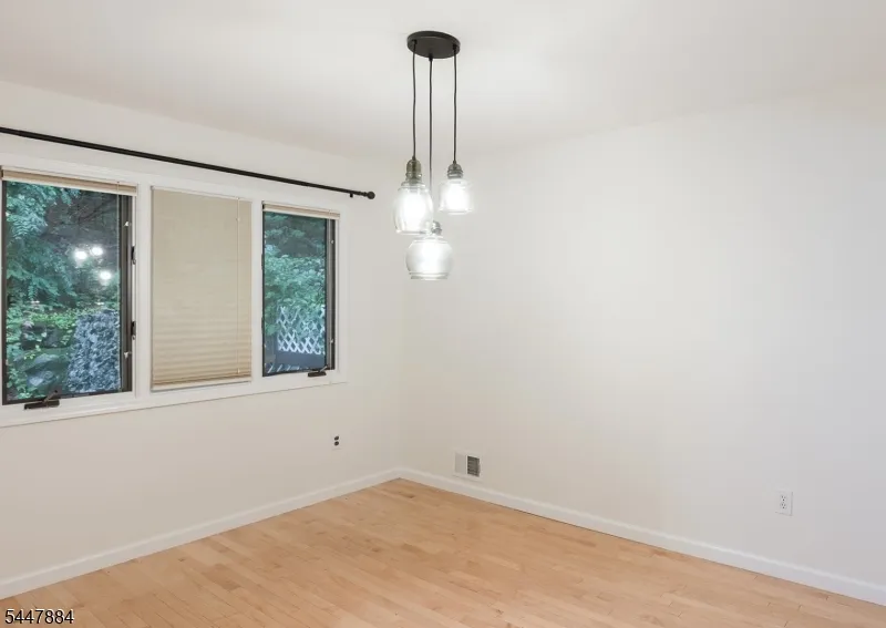 89 Continental Rd Parsippany-Troy Hills, NJ 07950