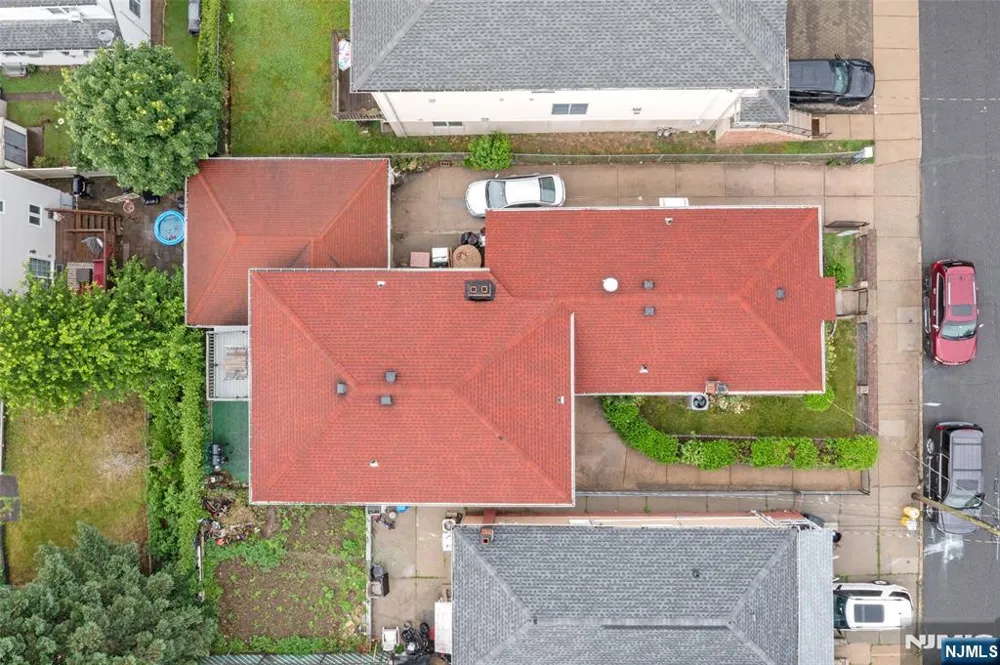 209 8th Street 2 Fairview, NJ 07022