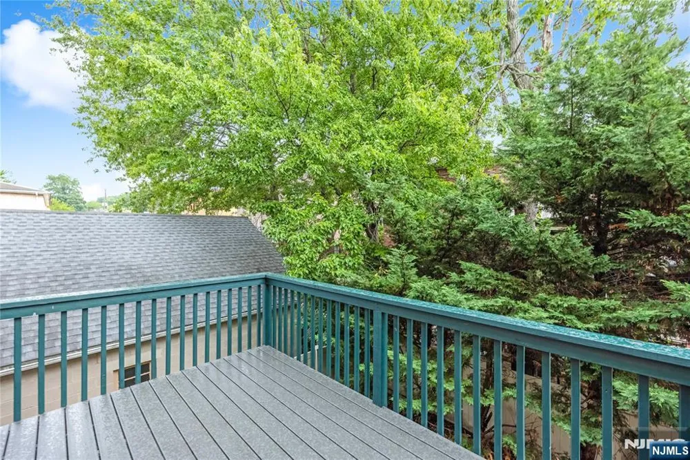 258 4th Street A Palisades Park, NJ 07650