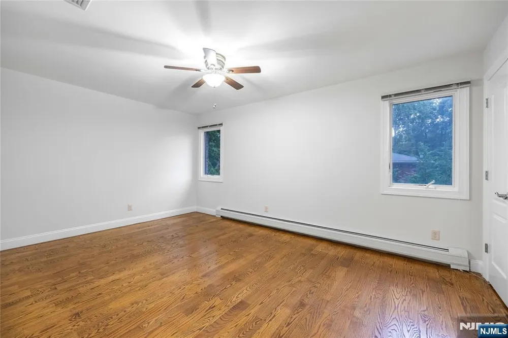 258 4th Street A Palisades Park, NJ 07650