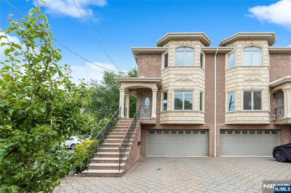 258 4th Street A Palisades Park, NJ 07650