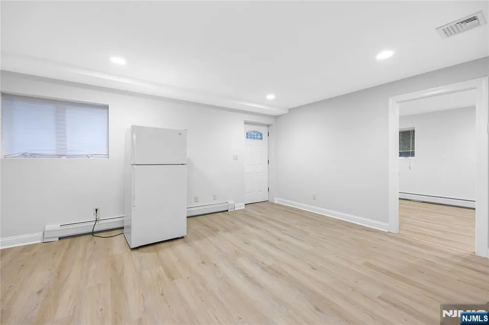 258 4th Street A Palisades Park, NJ 07650