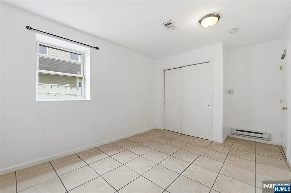 126-128 N 9th Ground Paterson, NJ 07522