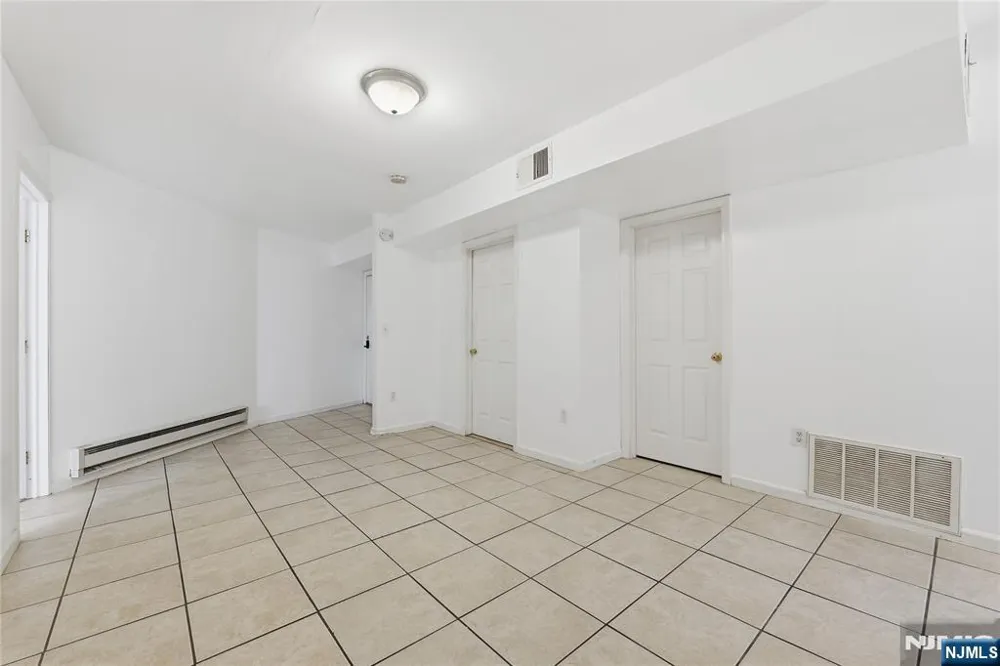 126-128 N 9th Ground Paterson, NJ 07522