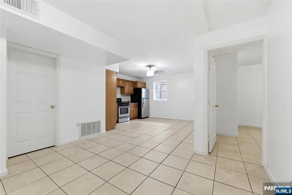 126-128 N 9th Ground Paterson, NJ 07522