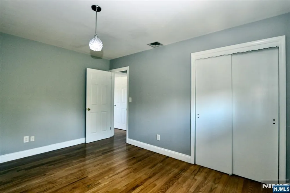 340 Fenlon Boulevard Clifton, NJ 07014