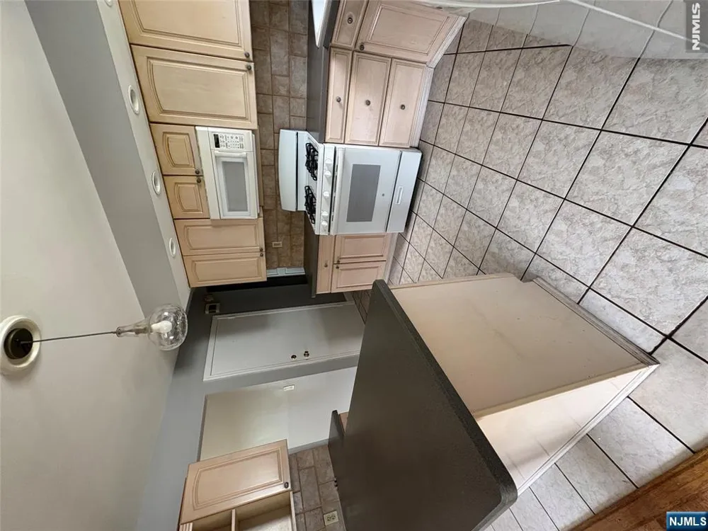 340 Fenlon Boulevard Clifton, NJ 07014