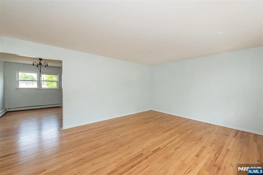 48 Whittaker Avenue 1 Woodland Park, NJ 07424