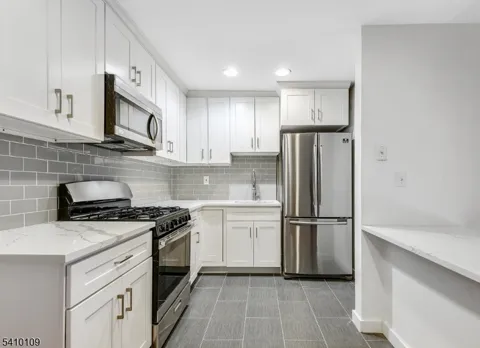 171 Vose Ave #1D Unit 1D