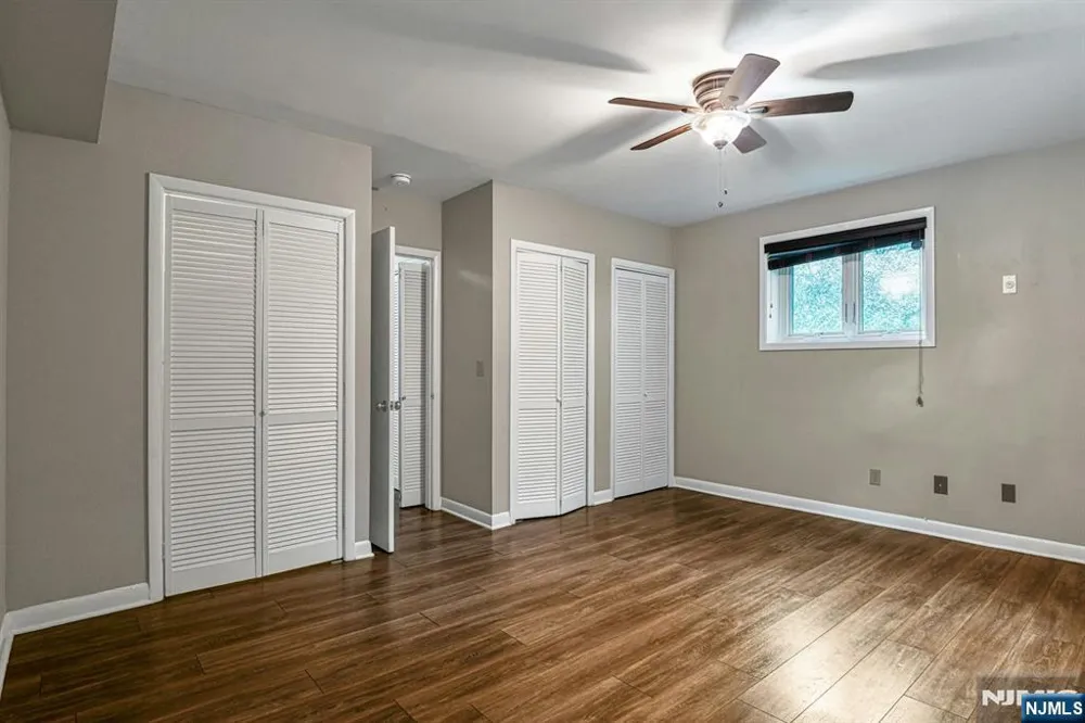 31 Home Place 1 Bergenfield, NJ 07621