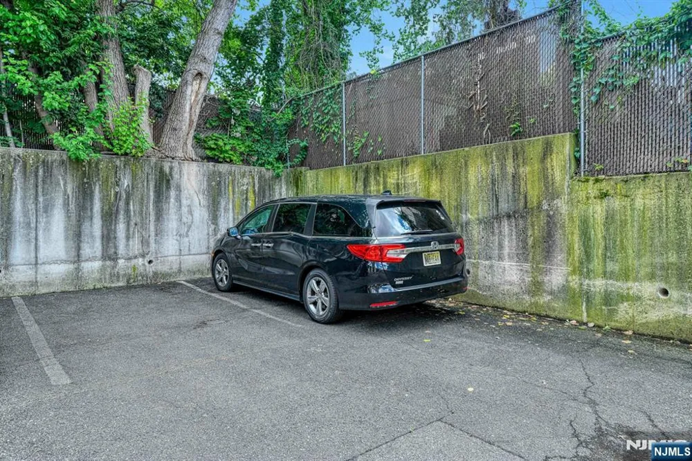 31 Home Place 1 Bergenfield, NJ 07621