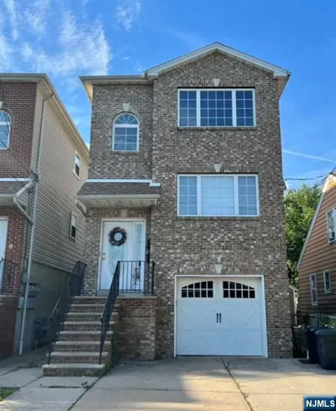 732 Cleveland Avenue (1F+G)