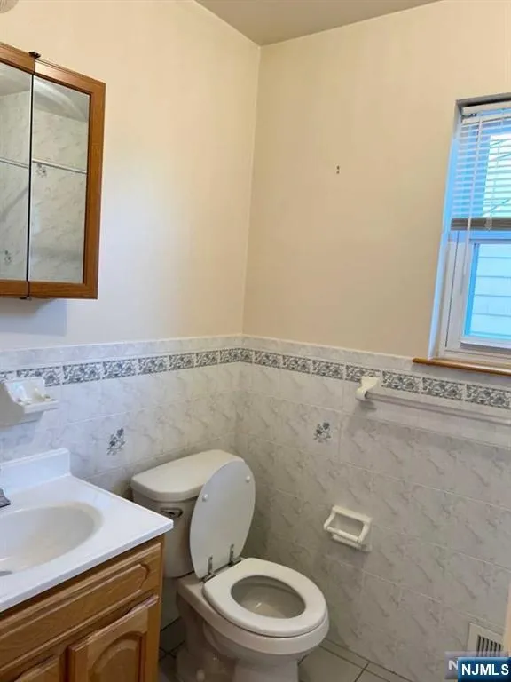 732 Cleveland Avenue (1F+G) Harrison, NJ 07029