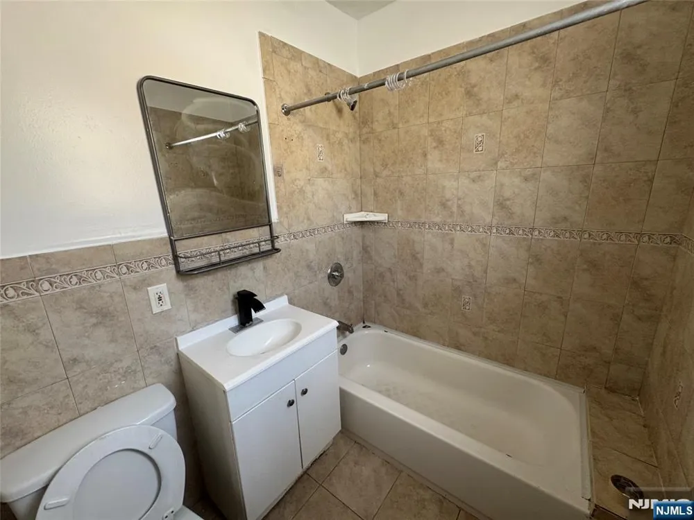 132 Main Street 2 Paterson, NJ 07522