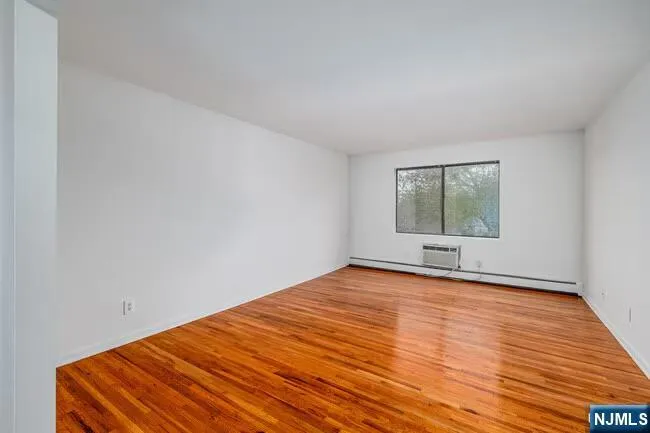 103 Bellgrove 2B Mahwah, NJ 07430