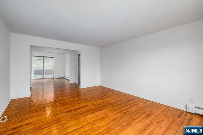 103 Bellgrove 2B Mahwah, NJ 07430