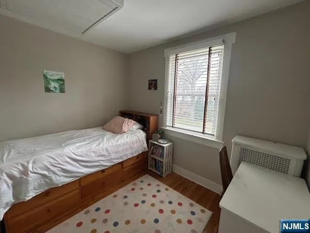 54 Oak Street Tenafly, NJ 07670
