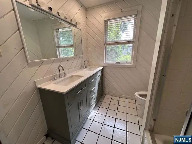 54 Oak Street Tenafly, NJ 07670