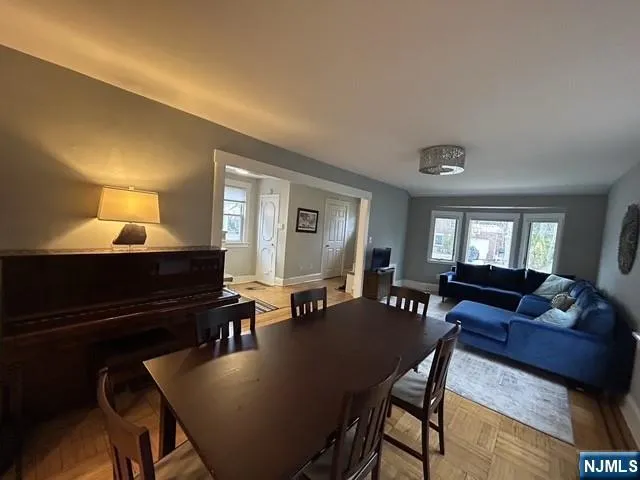 54 Oak Street Tenafly, NJ 07670