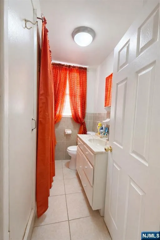 19 Burgess Place 2 Passaic, NJ 07055