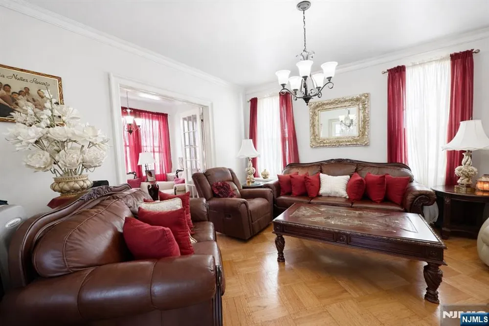 19 Burgess Place 2 Passaic, NJ 07055