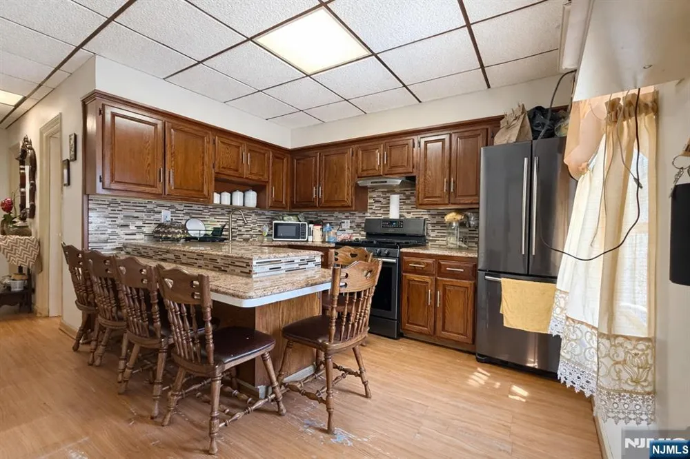 19 Burgess Place 2 Passaic, NJ 07055