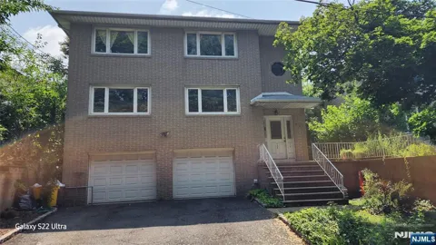 336 6th Street 2nd floor