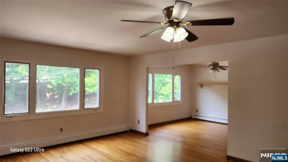 336 6th Street 2nd floor Palisades Park, NJ 07650