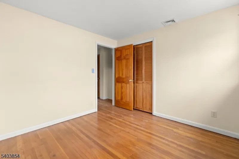 762 Valley Street12 Maplewood, NJ 07040