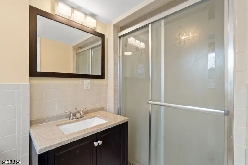 762 Valley Street12 Maplewood, NJ 07040