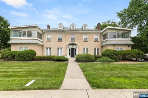 61 Glenwood Road