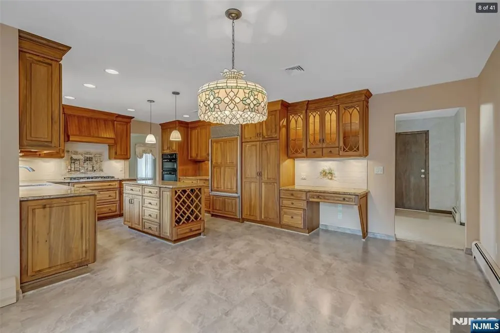 88 Van Blarcom Lane Wyckoff, NJ 07481