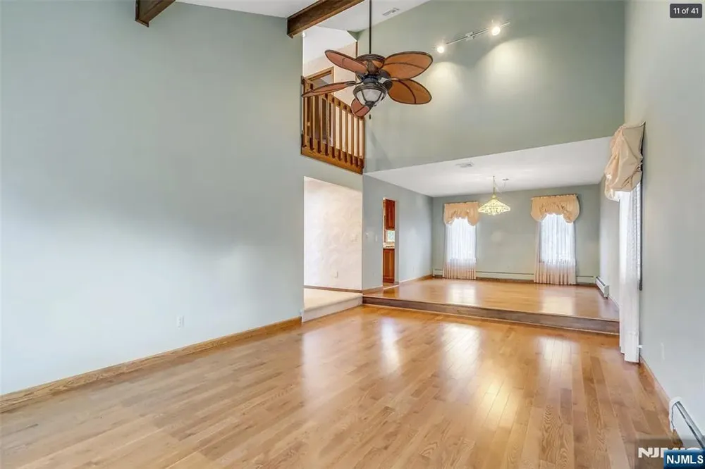 88 Van Blarcom Lane Wyckoff, NJ 07481