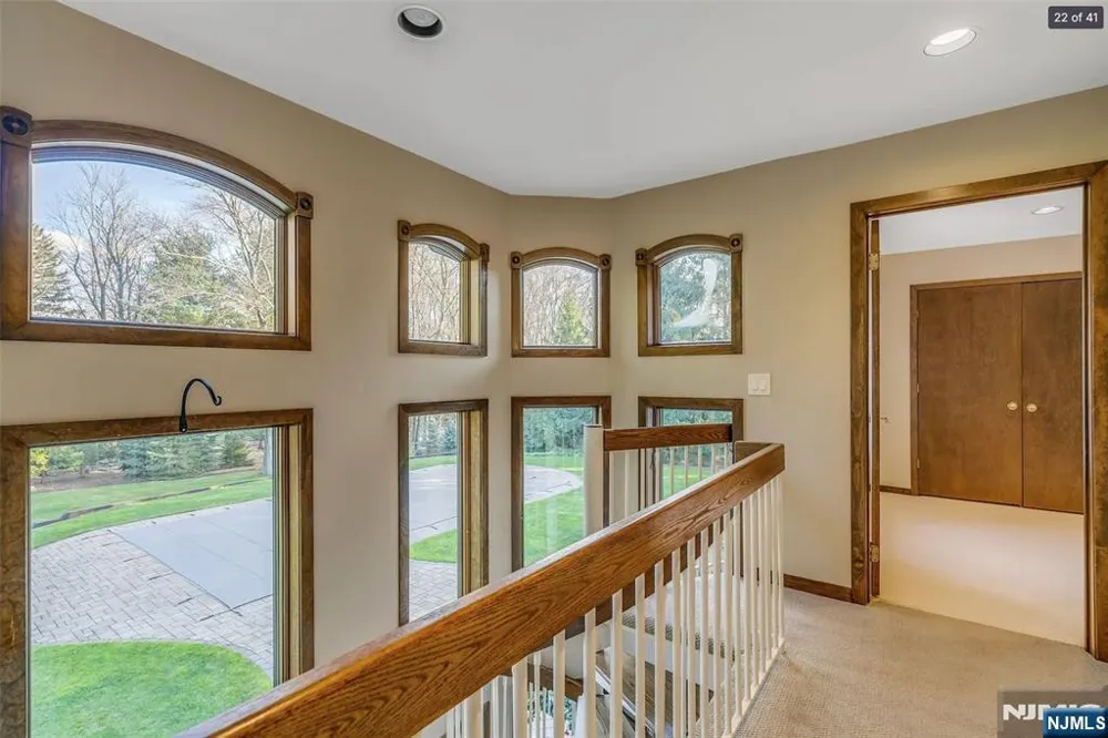88 Van Blarcom Lane Wyckoff, NJ 07481