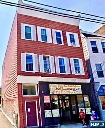 525 Harrison Avenue 2F