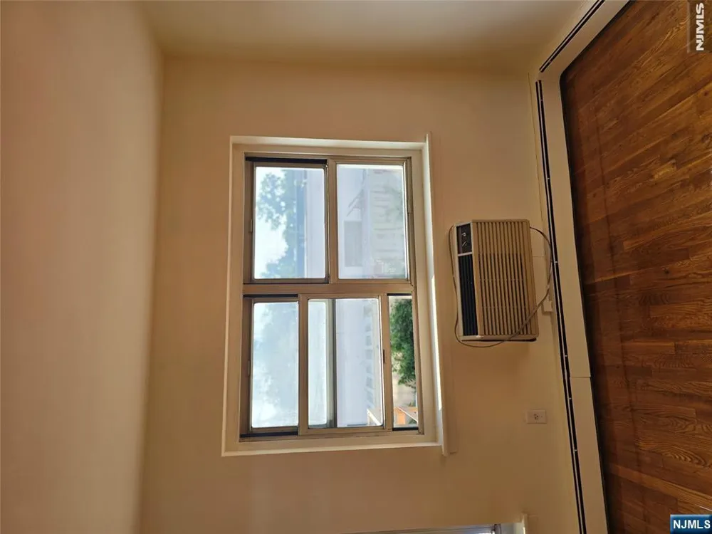 475 Grand 1F Palisades Park, NJ 07650