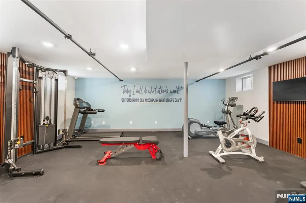 189 Dayton 205 Passaic, NJ 07055