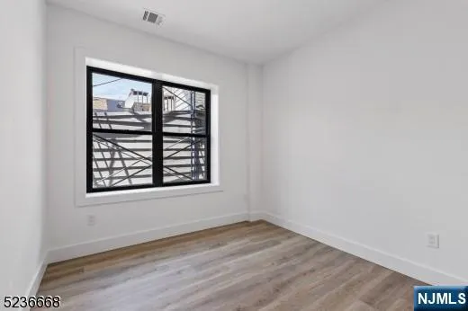 189 Dayton 205 Passaic, NJ 07055