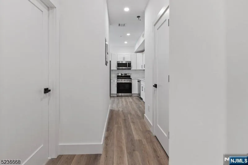 189 Dayton 205 Passaic, NJ 07055