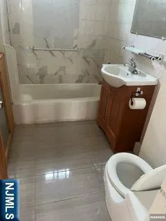 117 Christie Street Leonia, NJ 07605