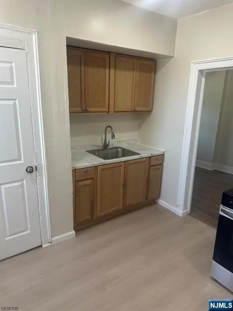 452 Alden Street 1