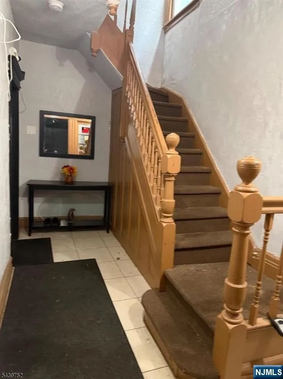 58 5th Street Newark, NJ 07107