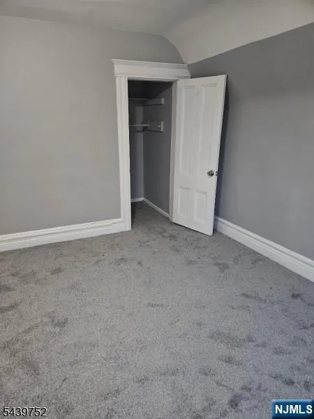 58 5th Street Newark, NJ 07107