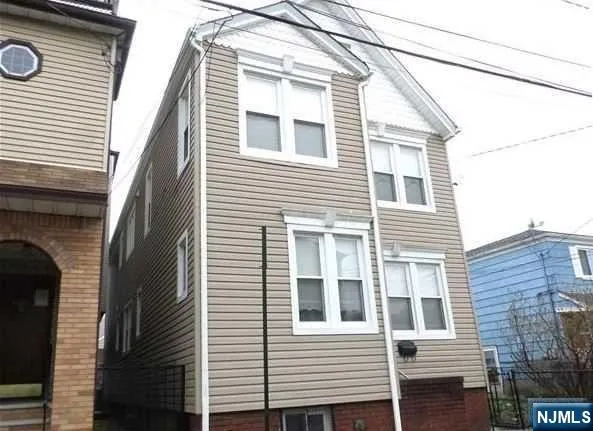221-223 Patterson Street 1 Harrison, NJ 07029