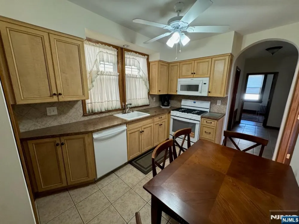 221-223 Patterson Street 1 Harrison, NJ 07029
