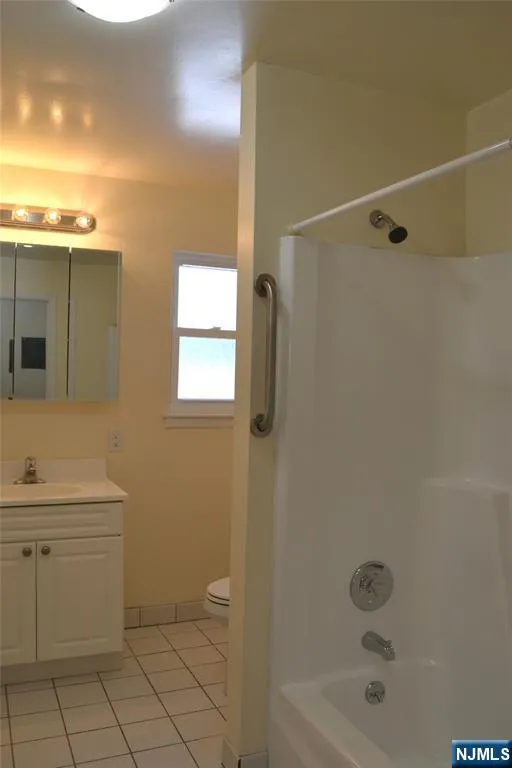 110 Midland Avenue 18A Midland Park, NJ 07432