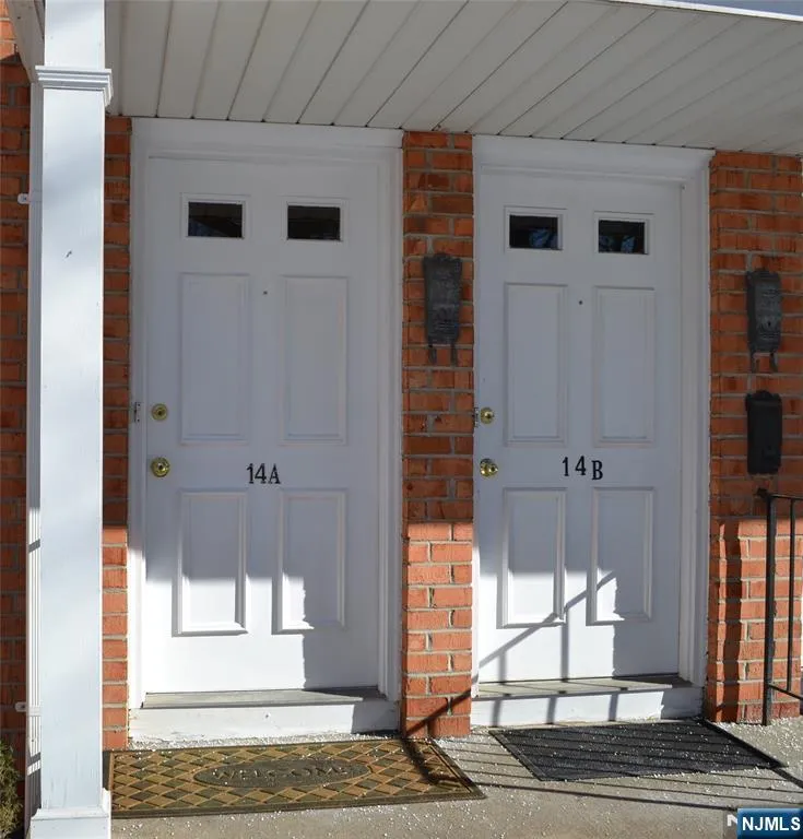 110 Midland Avenue 18A Midland Park, NJ 07432