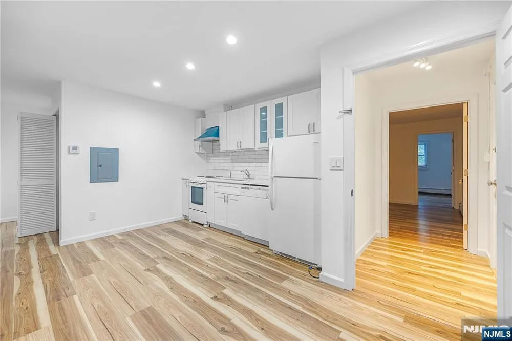 203 E Ruby Avenue B Palisades Park, NJ 07650